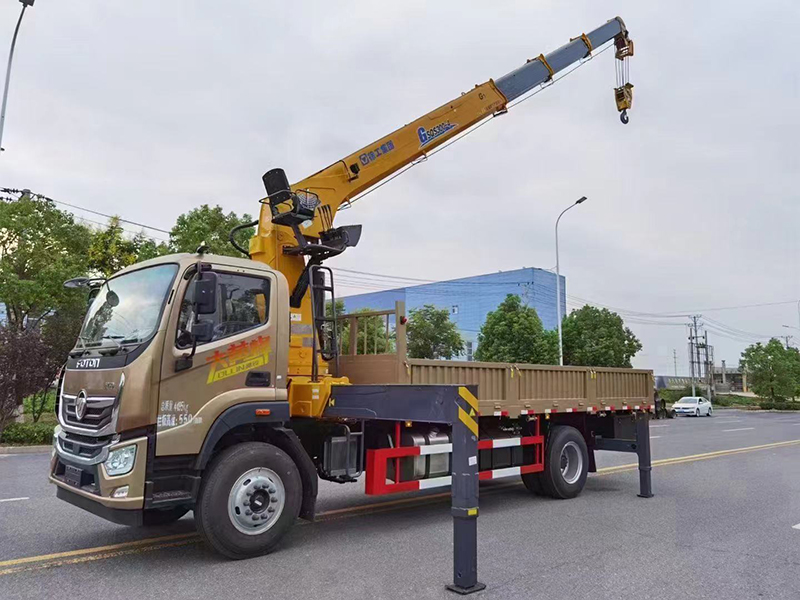 PFT5183JSQD6A福田奧鈴單排隨車吊